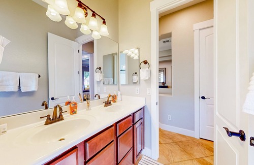 Sonoran Foothills House | Spacious home with private heated pool, pool spa, grill, pool table, backyard