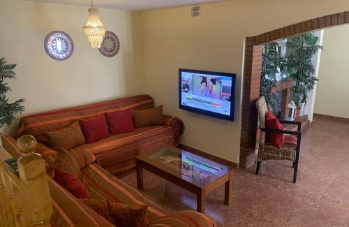 Aguadulce House | SPACIOUS HOUSE + TERRACE steps away - BEACH VillaAfrica, WIFI, AIR CONDITIONING. FANS