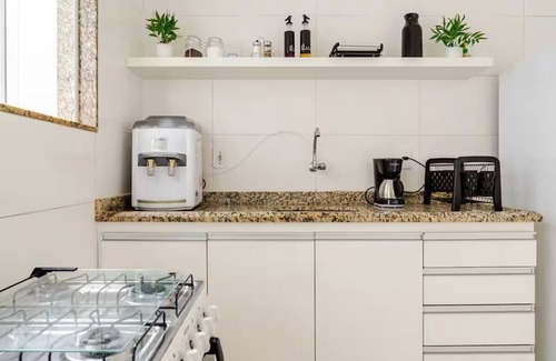 Parque Hotel House | Spacious House in Parque Hotel - 5 min from Lagoa/Centro and Botanico das Asas