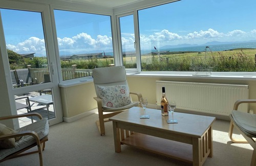 Rhoscolyn House | Spacious house in Rhoscolyn with amazing sea views and a short walk to the beach