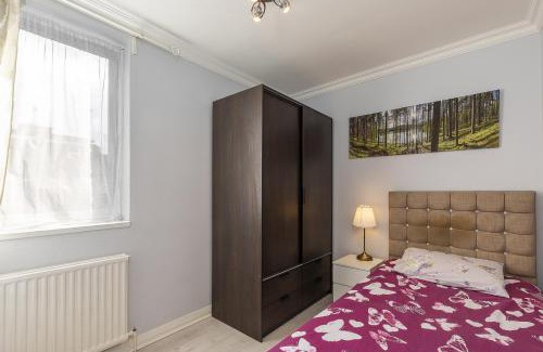City of Westminster Apartment | Spacious House Near Hyde Park & Oxford Street