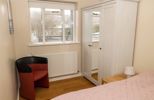 Akureyri House | Spacious House with 2 Apartments - 2 min from Downtown Akureyri!