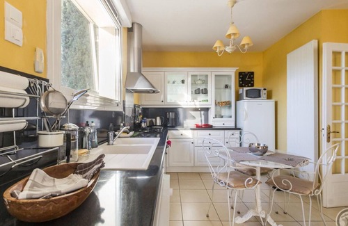 Le Val-Saint-Pere Cottage | Spacious house with garden and parking in Avranches