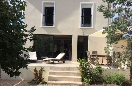 Colombes House | Spacious house with large garden, near Paris