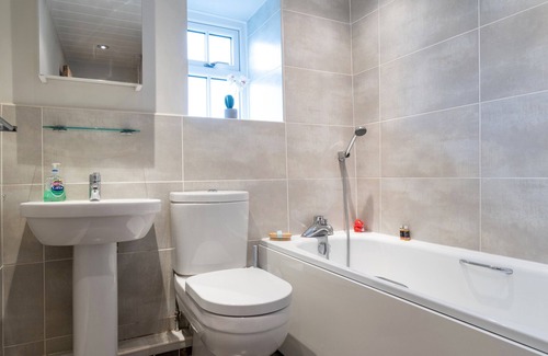 Worton House | Spacious House With South-facing Views Overlooking Swaledale