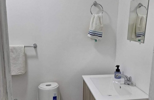 Urbanizacion Eliana House | Spacious independent room 2 blocks from the beach and airport