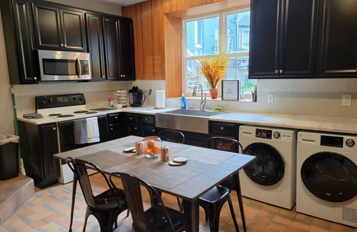 Corryville Apartment | Spacious Industrial split level with private balcony