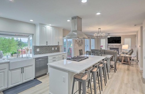 Kent House | Spacious Kent Home Great for Large Families!