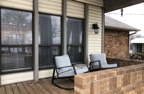 Adair House | Spacious Lake View with Chef's Kitchen! Two minute walk to lake.