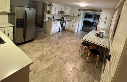 Lancaster House | Spacious Lakefront Home On The Point With Great Views