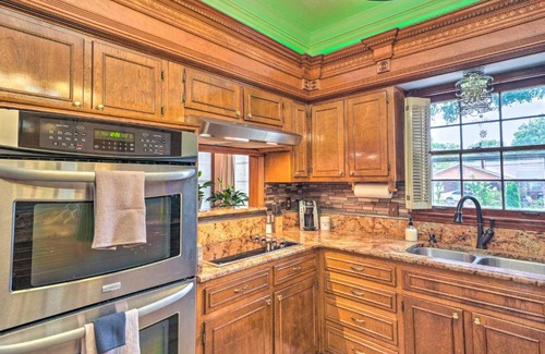 Whitehaven House | Spacious Memphis Home Less Than 3 Mi to Graceland!