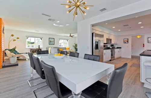 Desert Park Estates House | Spacious Mid-Century Style Oasis with Casita