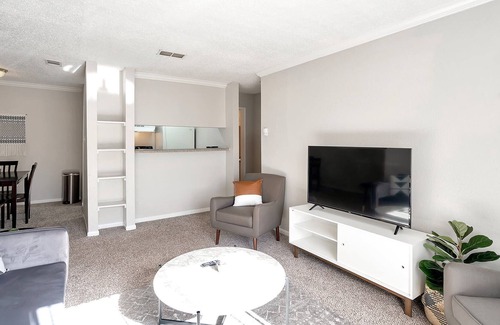 Midland Apartment | Spacious Midland Stay with Fitness Center