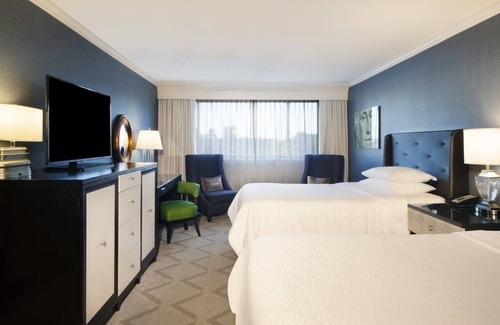 West End Hotel | Spacious, Modern Double Room Retreat in the Heart of Washington D.C, 2 Units