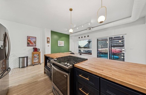 University Village / Little Italy House | Spacious Modern Retreat with Unique Charm