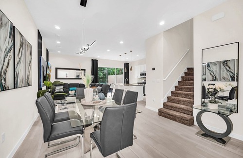 Crestwynd Bay House | Spacious, mordern and themed 5 Bedroom home minutes from Disney and waterparks!