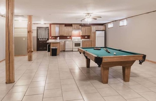 Viola Cabin | Spacious Multi-family Log Home with Sauna