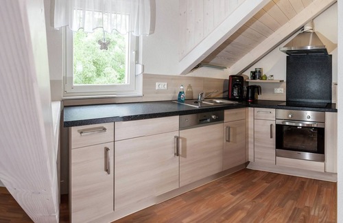 Thale House | Spacious Multi-Level Stay