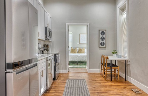 Benton Park House | Spacious, NEW 1 BD 1 BA Apt