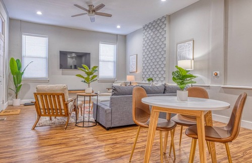 Benton Park House | Spacious, NEW 1 BD 1 BA Apt