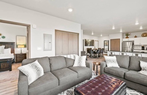 South Perry District Apartment | Spacious NEW 2 bed 2 bath apt by Downtown Spokane!