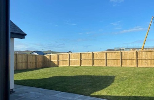St Davids House | Spacious new 4 BR bungalow in St David's, sleeps 8