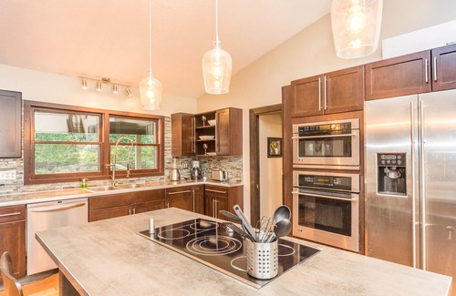 Lake Junaluska House | Spacious, Newly Renovated, Lake Junaluska Home surrounded by woods; pet friendly