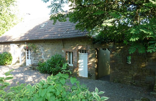 Carrouges Cottage | Spacious Old Cottage with Play Barn and view of Chateau in Normandy Countryside