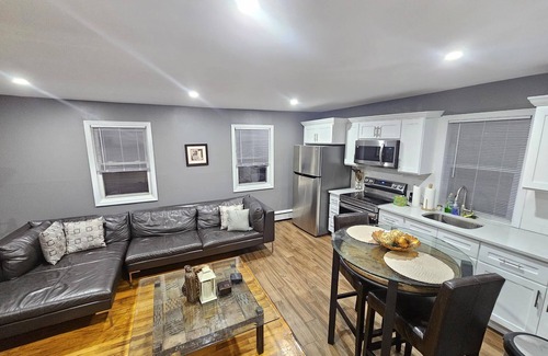 Huntington Station Apartment | Spacious One Bedroom suite