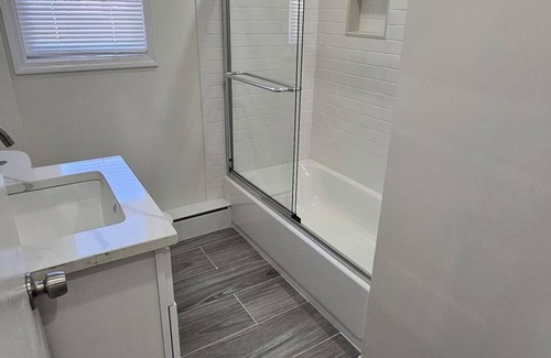 Huntington Station Apartment | Spacious One Bedroom suite