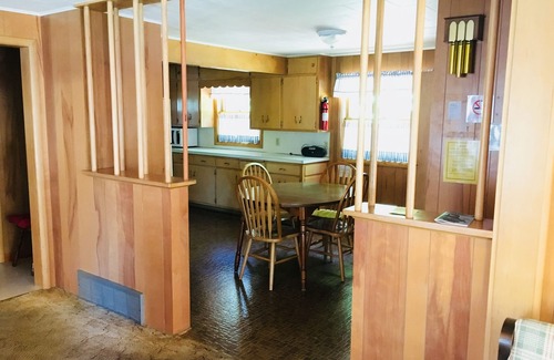 Eagle River Cottage | Spacious Otter Lake Cabin on the Eagle River Chain of 28 lakes.