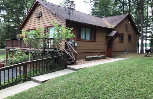 Eagle River Cottage | Spacious Otter Lake Cabin on the Eagle River Chain of 28 lakes.
