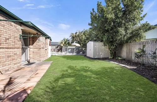 Mountain Creek House | Spacious Pet Friendly Home with Private Pool 5mins from Mooloolaba Beach