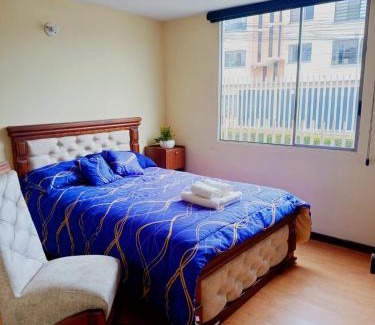 Quito House | Spacious private rooms close to American Embassy