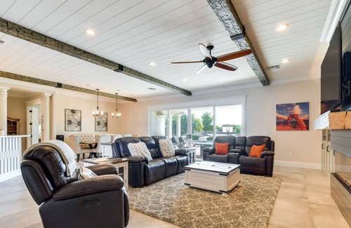 San Tan Valley House | Spacious Queen Creek Home w/ Hot Tub & Pool!