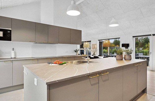 Henne House | Spacious Retreat for 20 - By Traum Ferienwohnungen