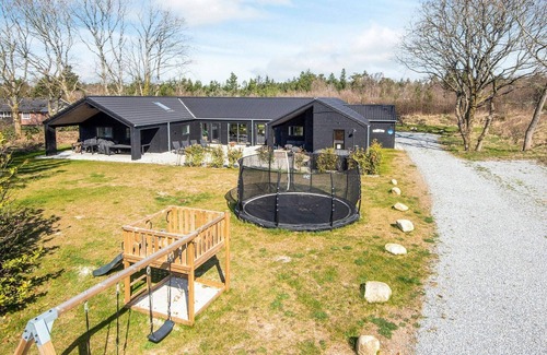 Henne House | Spacious Retreat for 20 - By Traum Ferienwohnungen