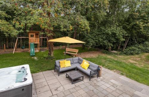 Vlagtwedde House | Spacious Retreat, Vlagtwedde