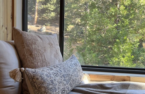 Pine Cove House | Spacious Secluded Cabin on 9 acres Hot Tub Outdoor Dining Private Trails