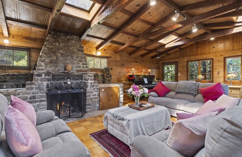 Tamalpais-Homestead Valley House | Spacious Serene Sanctuary-Minutes to SF and Muir Woods