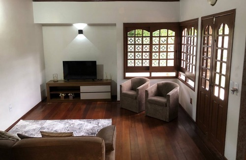 Santos Dumont House | Spacious Serrano Style House in Greater Porto Alegre