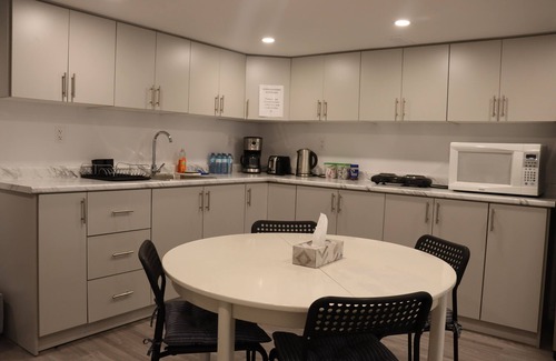Thorold Apartment | Spacious stay, 15 min to Niagara Falls & US border (Basement Apartment)