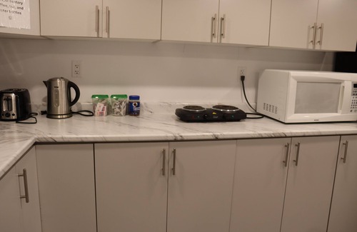 Thorold Apartment | Spacious stay, 15 min to Niagara Falls & US border (Basement Apartment)