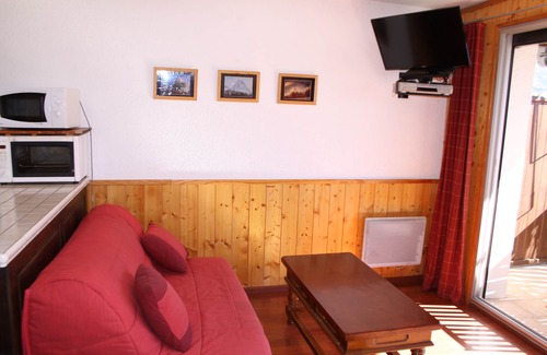 Barcelonnette Apartment | SPACIOUS STUDIO 30M2 balcony south facing terrace 4 pers near downtown