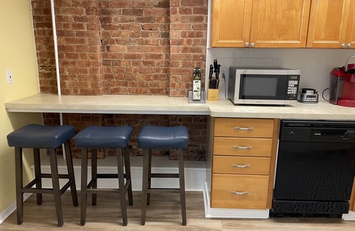 Hoboken Apartment | Spacious Studio apartment w/kitchen, outdoor space