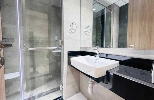 Jebel Ali House | Spacious Studio at JLT | Pool & Free Parking