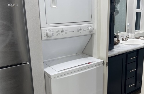 Quitman House | Spacious tiny home in community on Lake Fork w/shared private boat ramp!