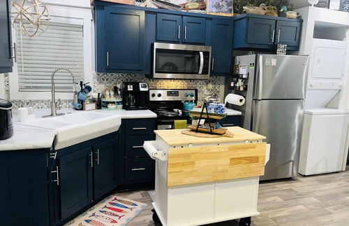 Quitman House | Spacious tiny home in community on Lake Fork w/shared private boat ramp!