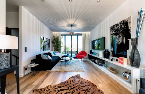 Chatelain Apartment | Spacious Top-Floor Two Bedrooms Duplex - Quartier Louise-Châtelain