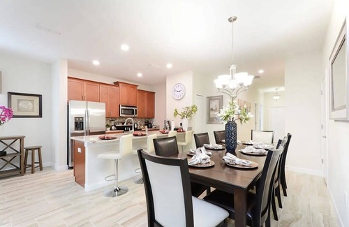 Kissimmee House | Spacious Townhome w/Pool – Storey Lake